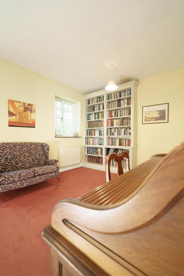 Sarum College Salisbury Ngoại thất bức ảnh